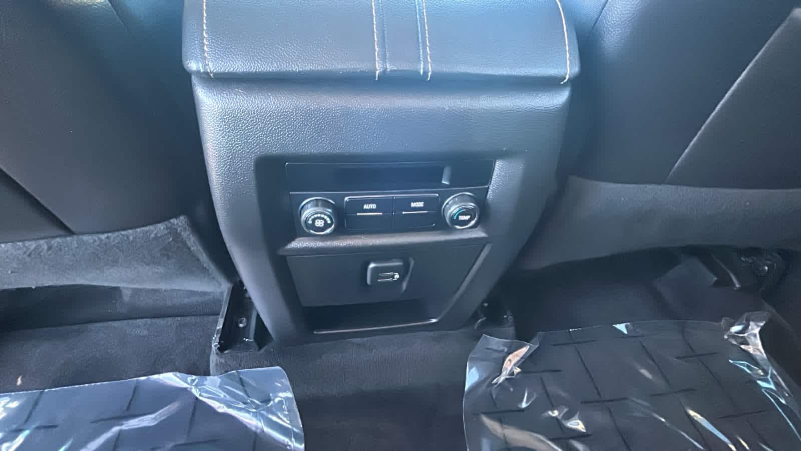 Thumbnail: 2020 Chevrolet Traverse - 25