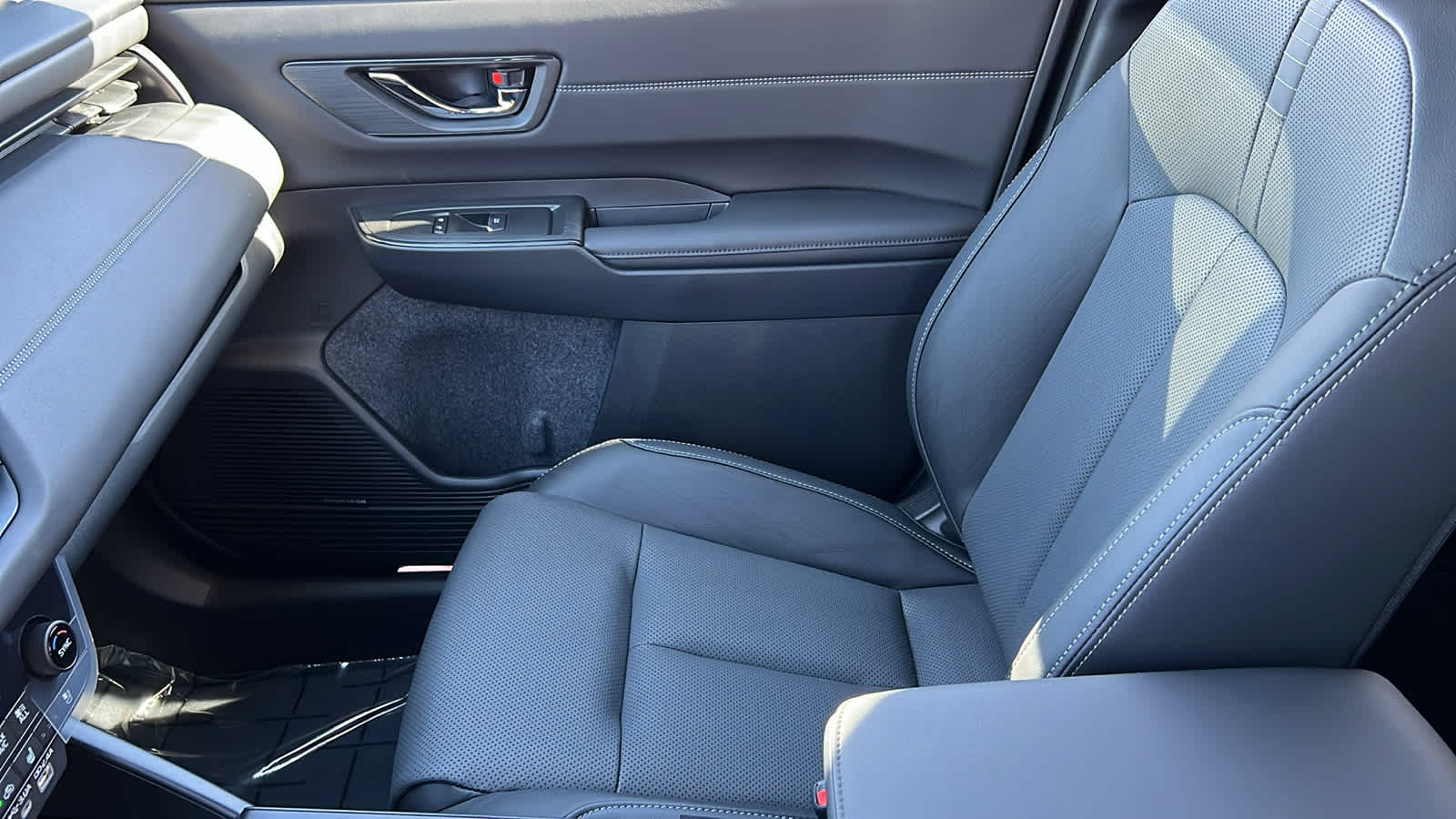 Thumbnail: 2026 Subaru Outback - 12