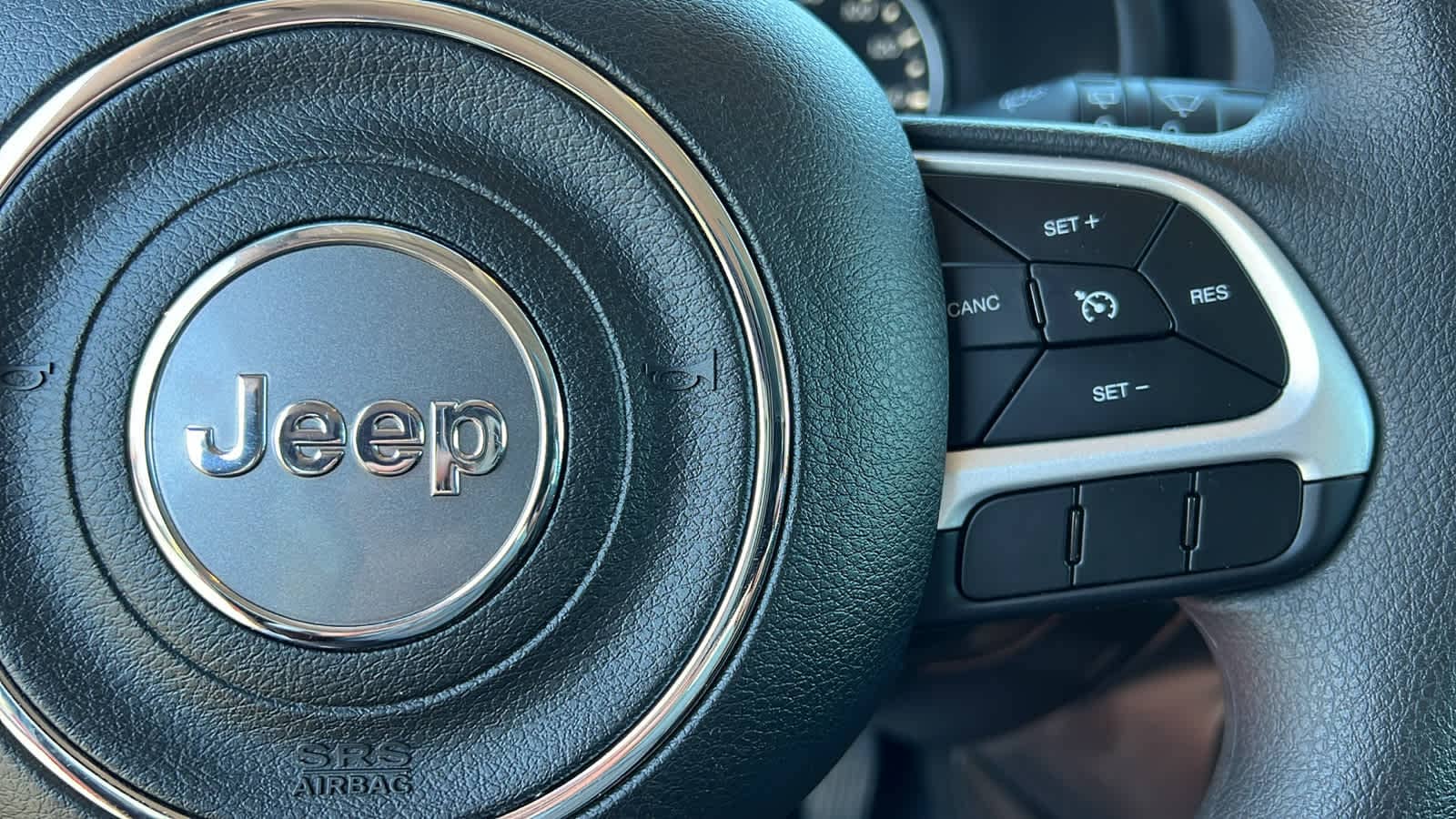 Thumbnail: 2021 Jeep Renegade - 20