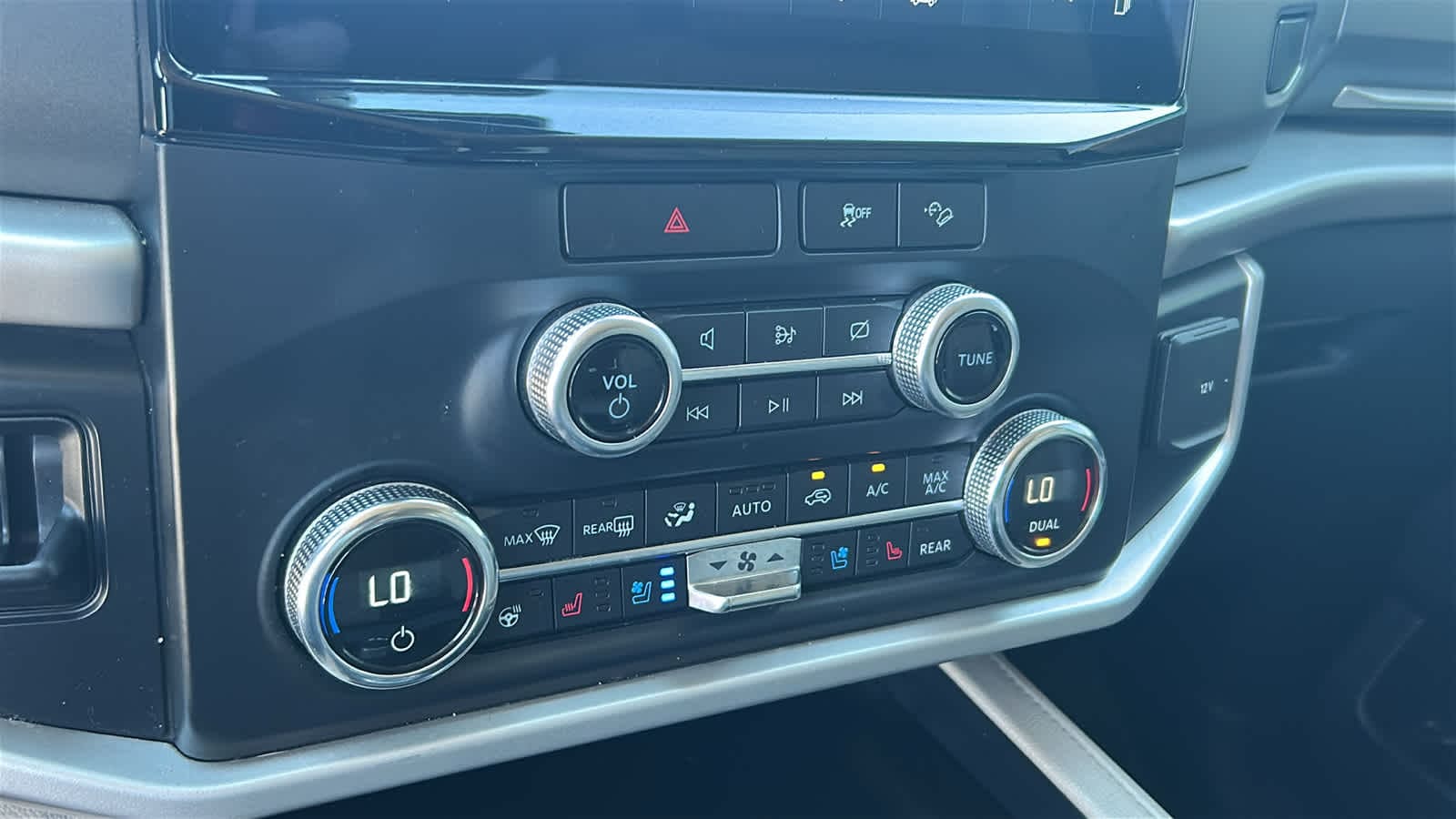 Thumbnail: 2022 Ford Expedition MAX - 14