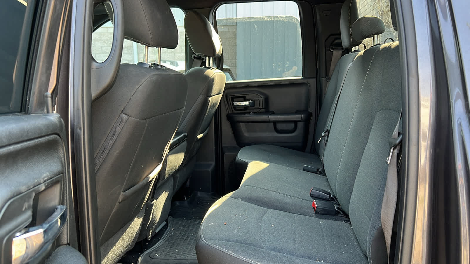Thumbnail: 2021 RAM 1500 Classic - 21