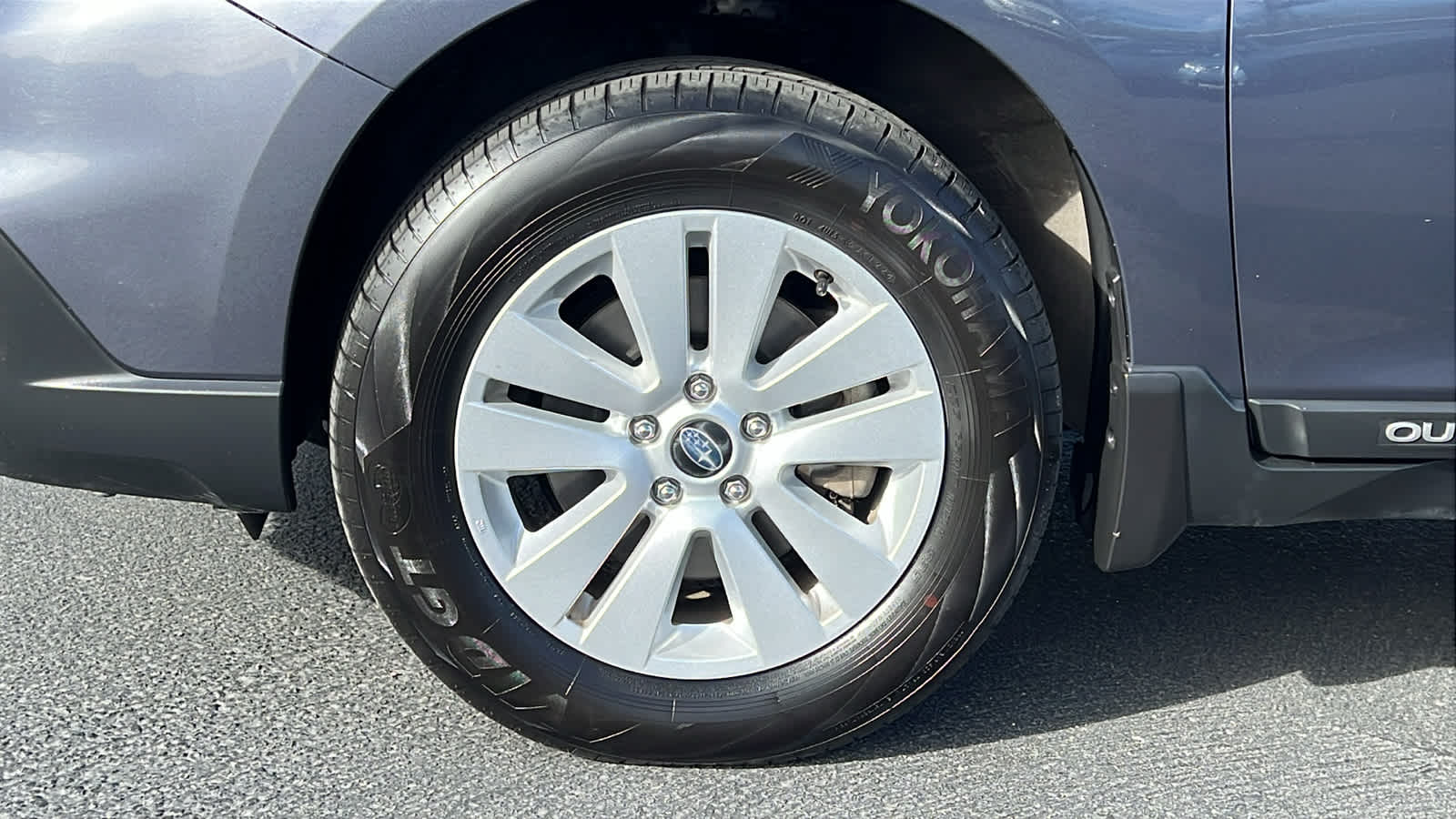 Thumbnail: 2015 Subaru Outback - 9