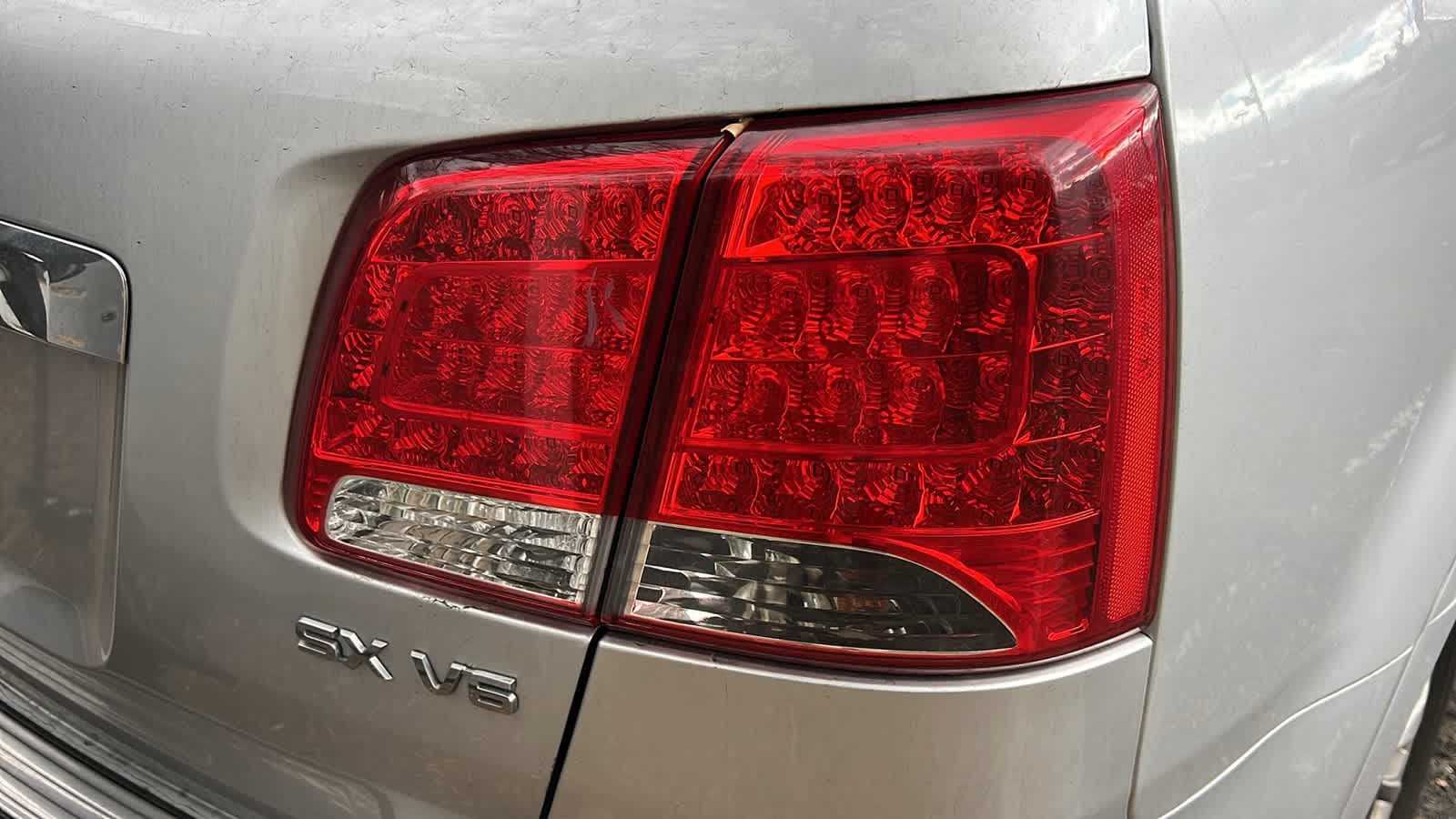Thumbnail: 2012 Kia Sorento - 12