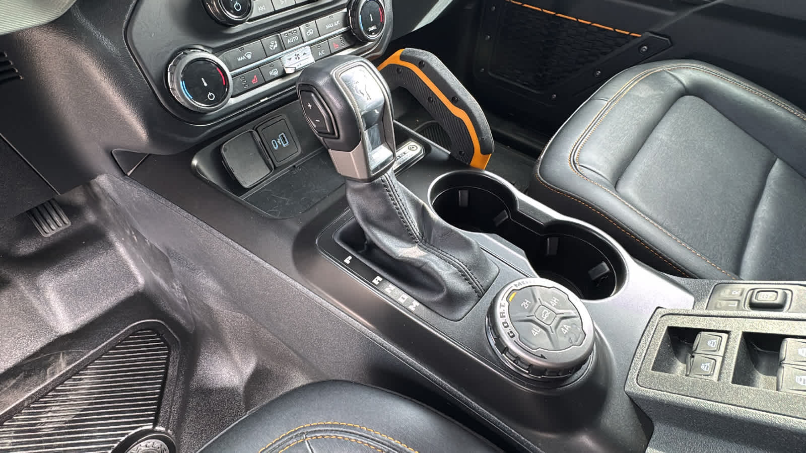 Thumbnail: 2022 Ford Bronco - 13