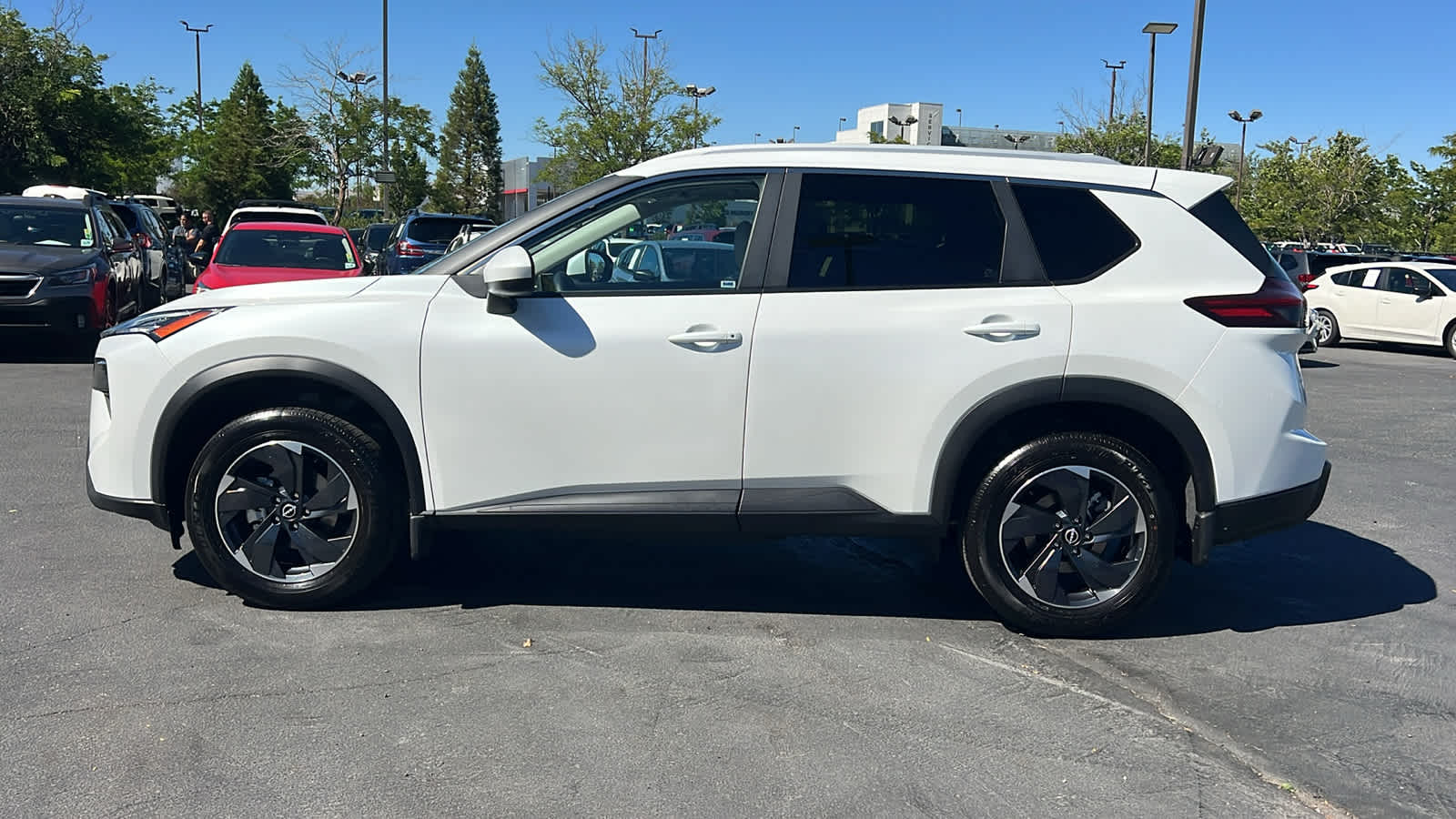 Thumbnail: 2025 Nissan Rogue - 8