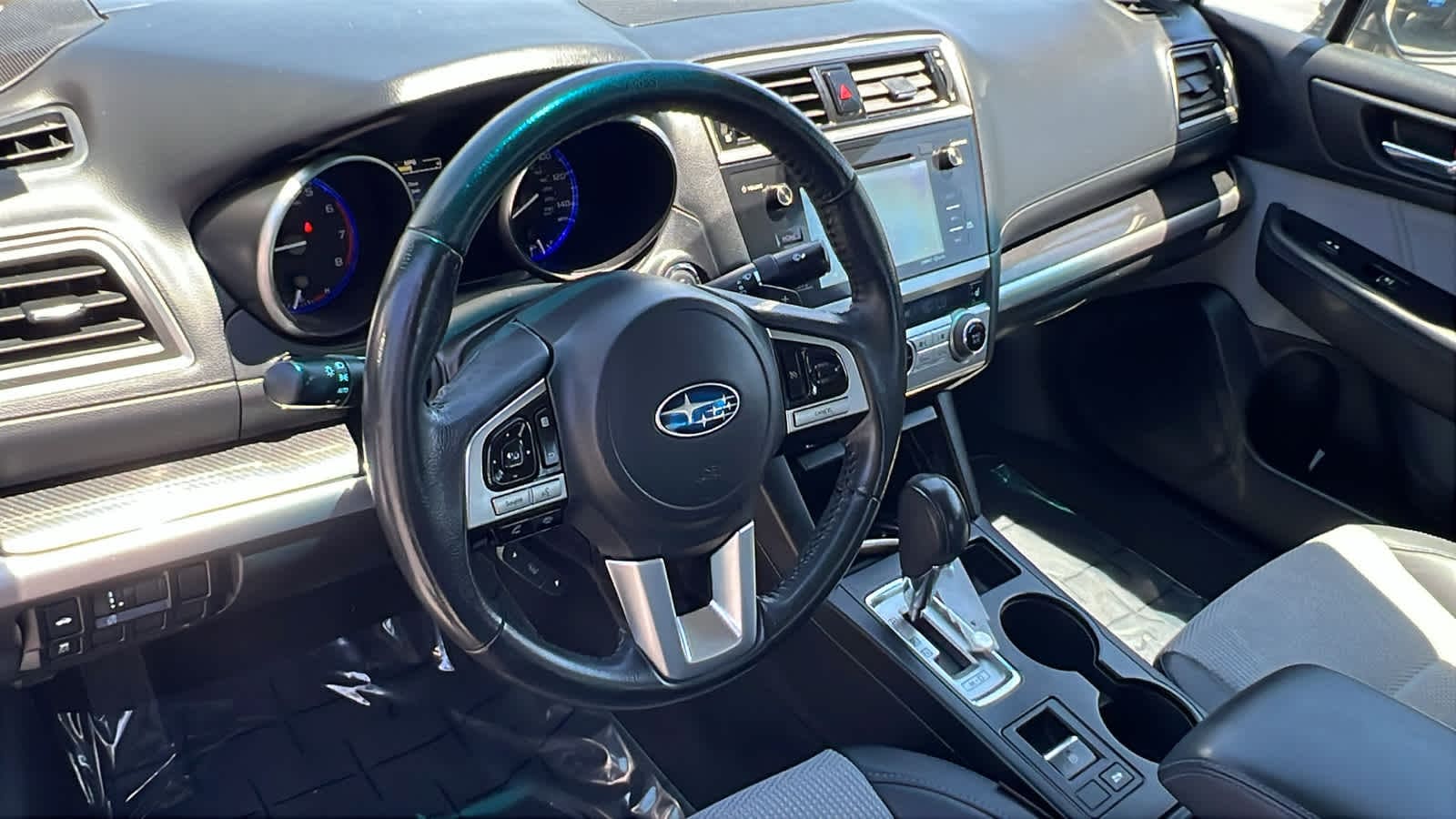 Thumbnail: 2017 Subaru Legacy - 10