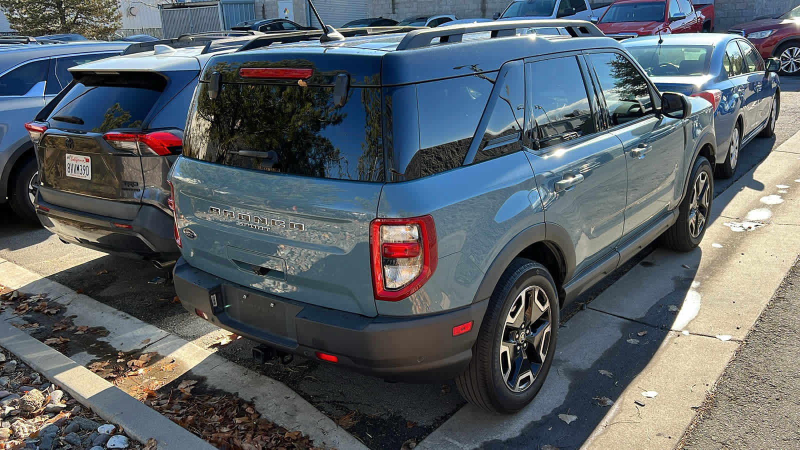 Thumbnail: 2022 Ford Bronco Sport - 11