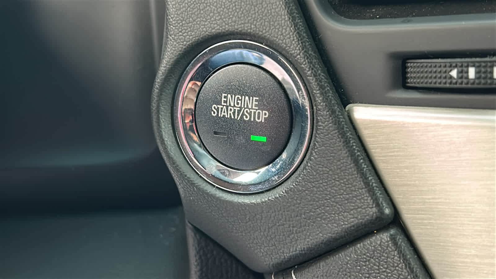 Thumbnail: 2018 GMC Yukon - 17