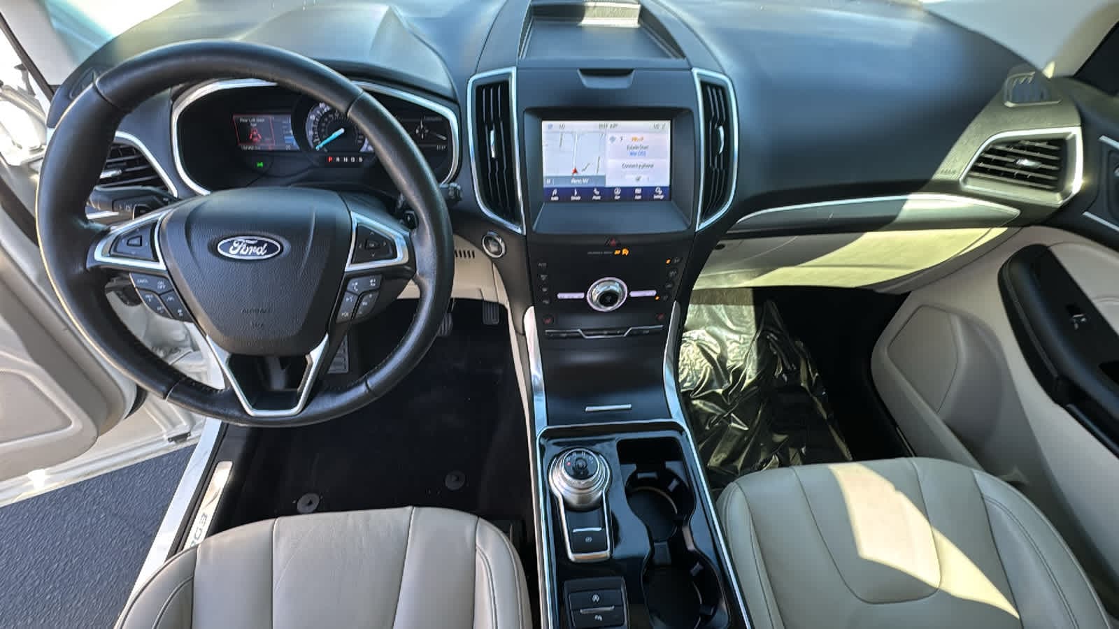 Thumbnail: 2020 Ford Edge - 26