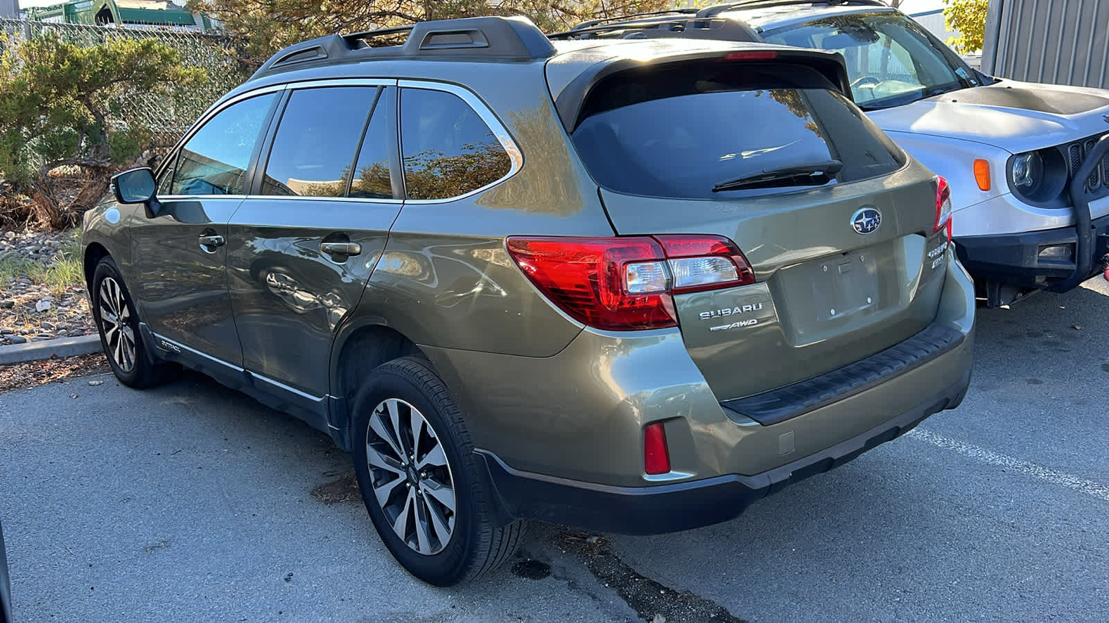 Thumbnail: 2015 Subaru Outback - 15