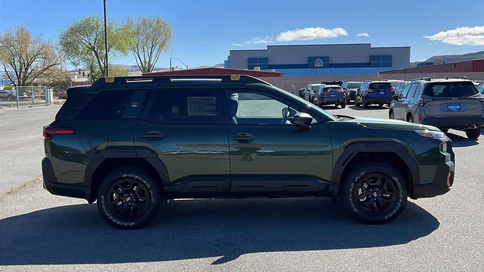 Thumbnail: 2026 Subaru Outback - 4