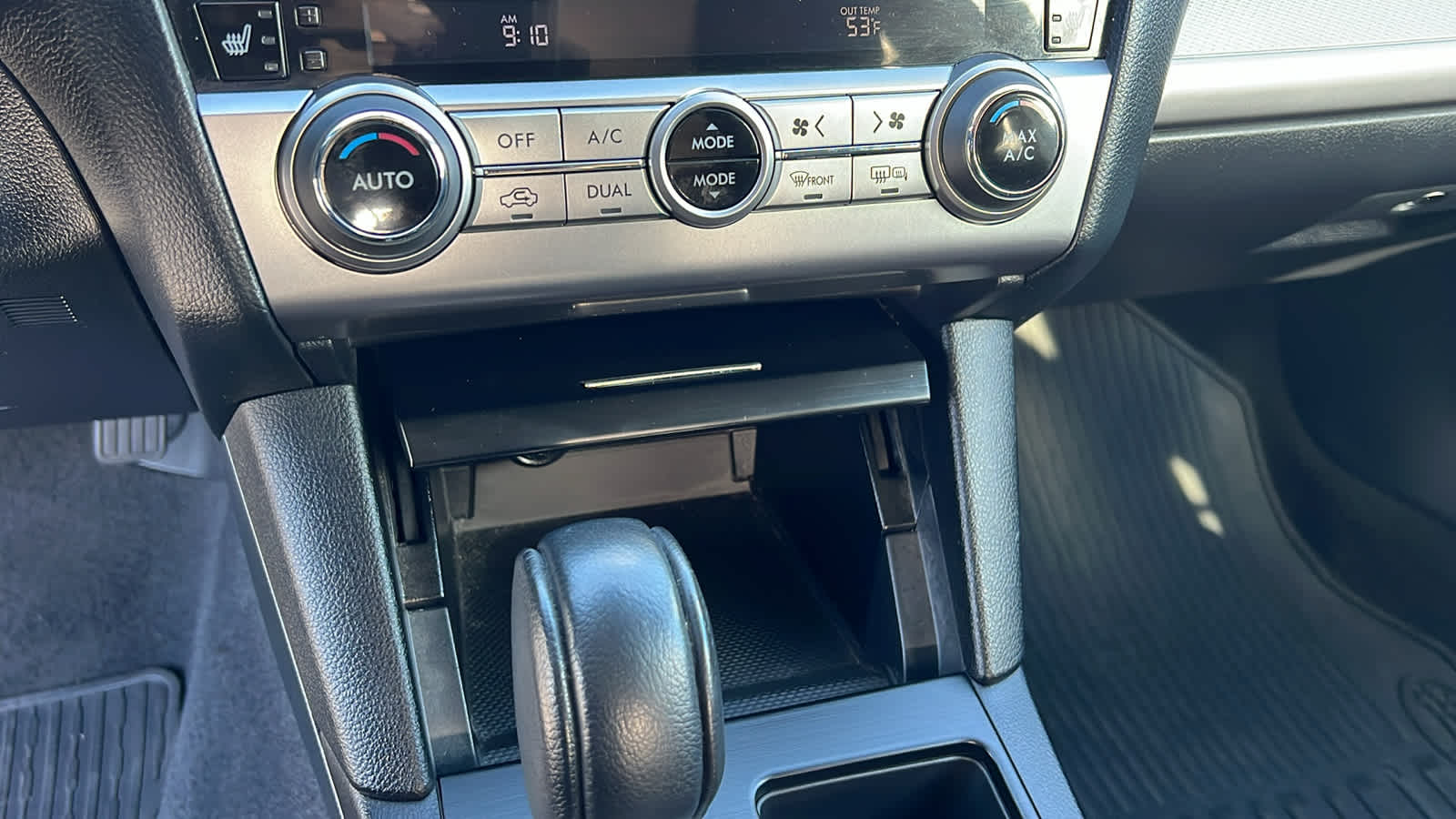 Thumbnail: 2015 Subaru Outback - 14