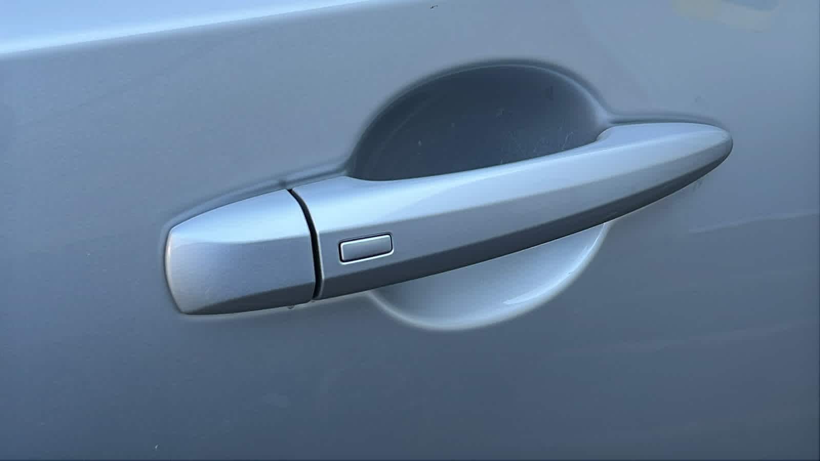 Thumbnail: 2021 Nissan Rogue - 16