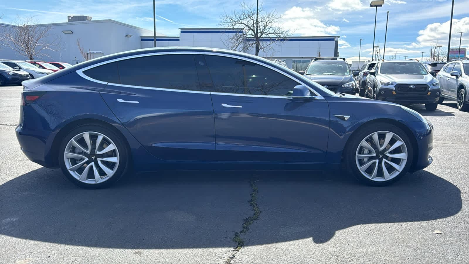 Thumbnail: 2019 Tesla Model 3 - 4