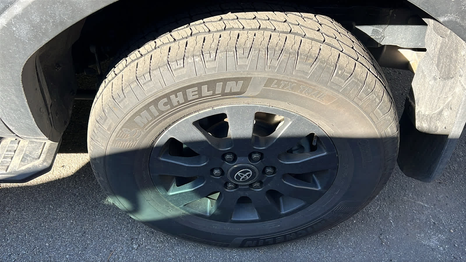 Thumbnail: 2025 Toyota Land Cruiser - 18