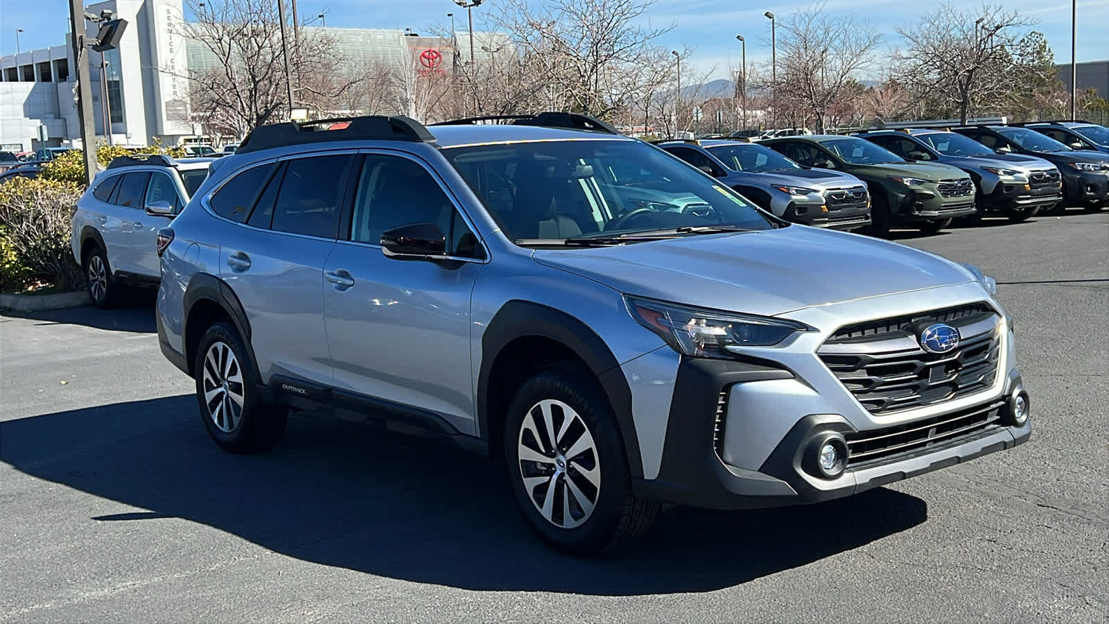 Thumbnail: 2025 Subaru Outback - 4