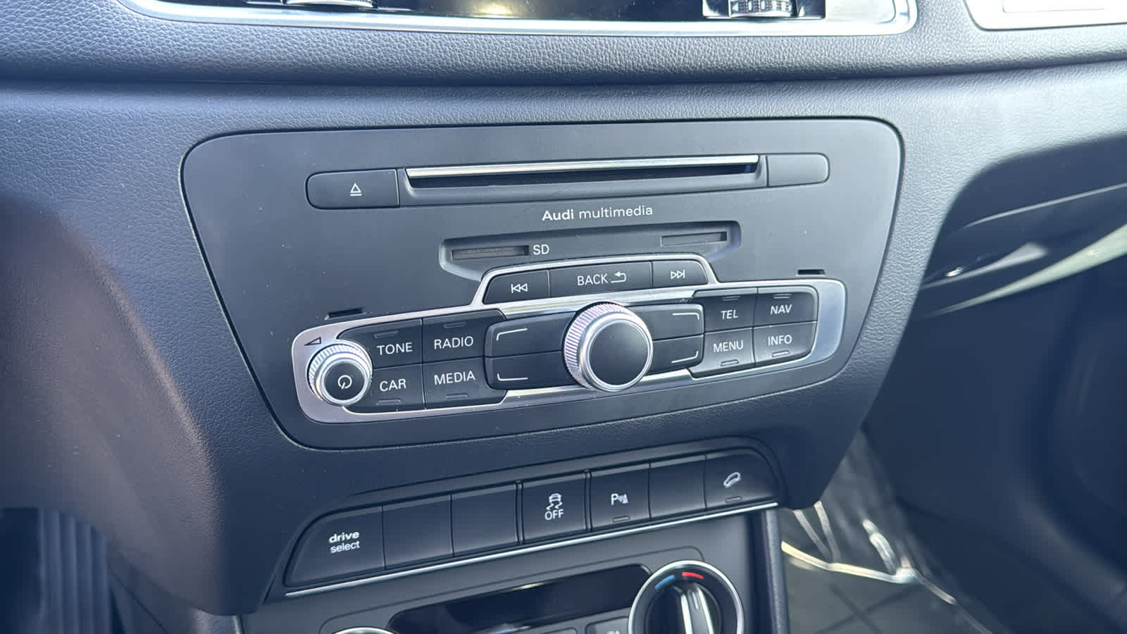 Thumbnail: 2018 Audi Q3 - 15