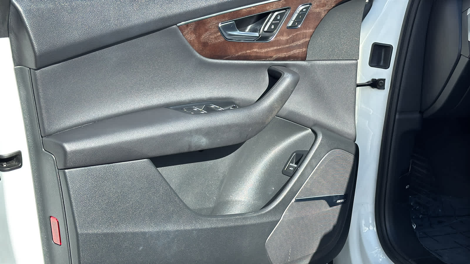 Thumbnail: 2020 Audi Q7 - 23