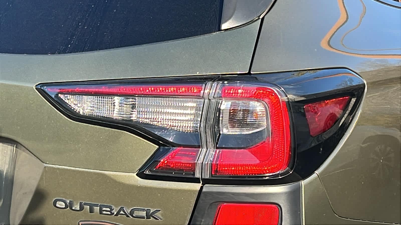 Thumbnail: 2022 Subaru Outback - 17