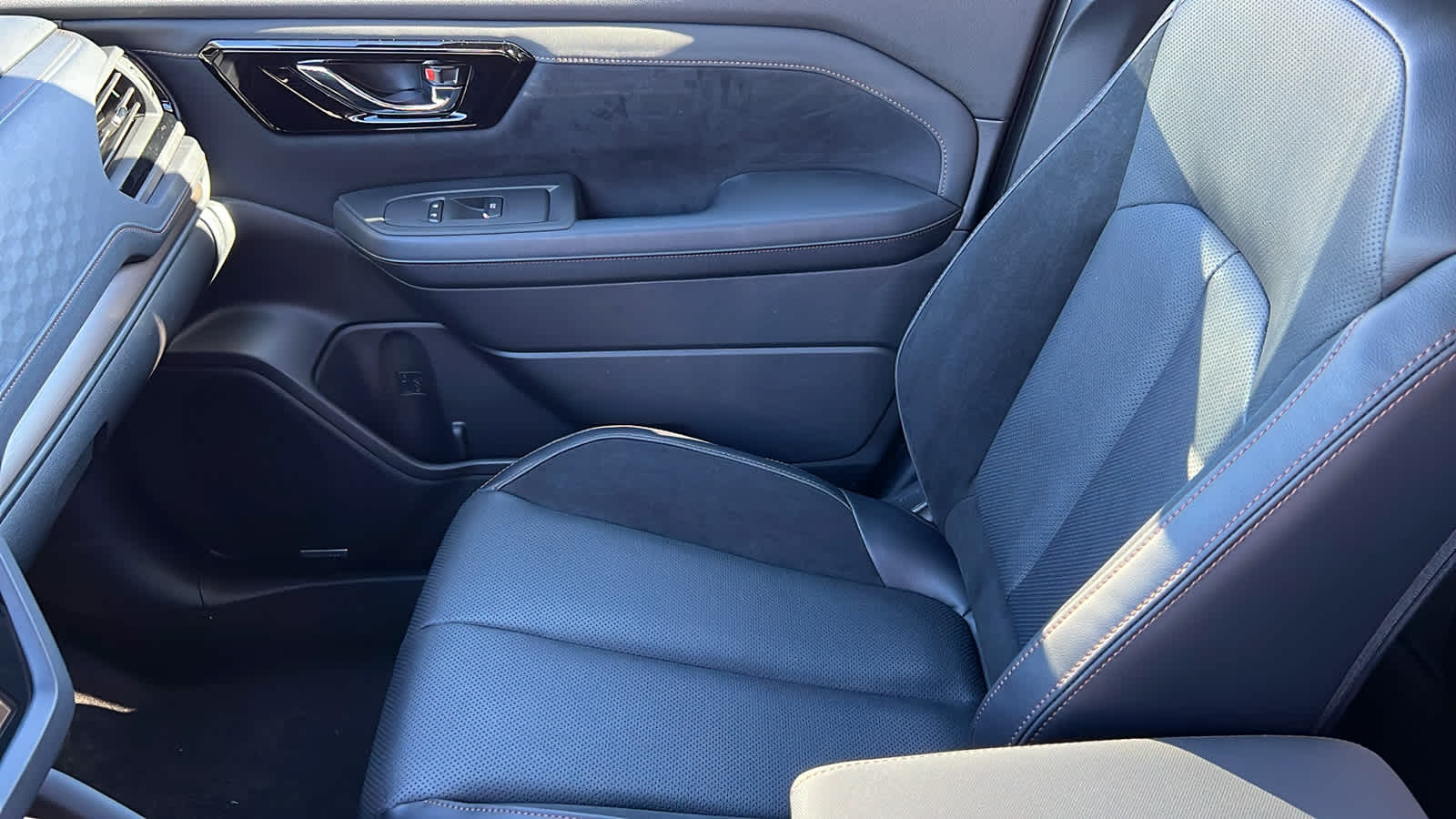 Thumbnail: 2026 Subaru Forester - 12