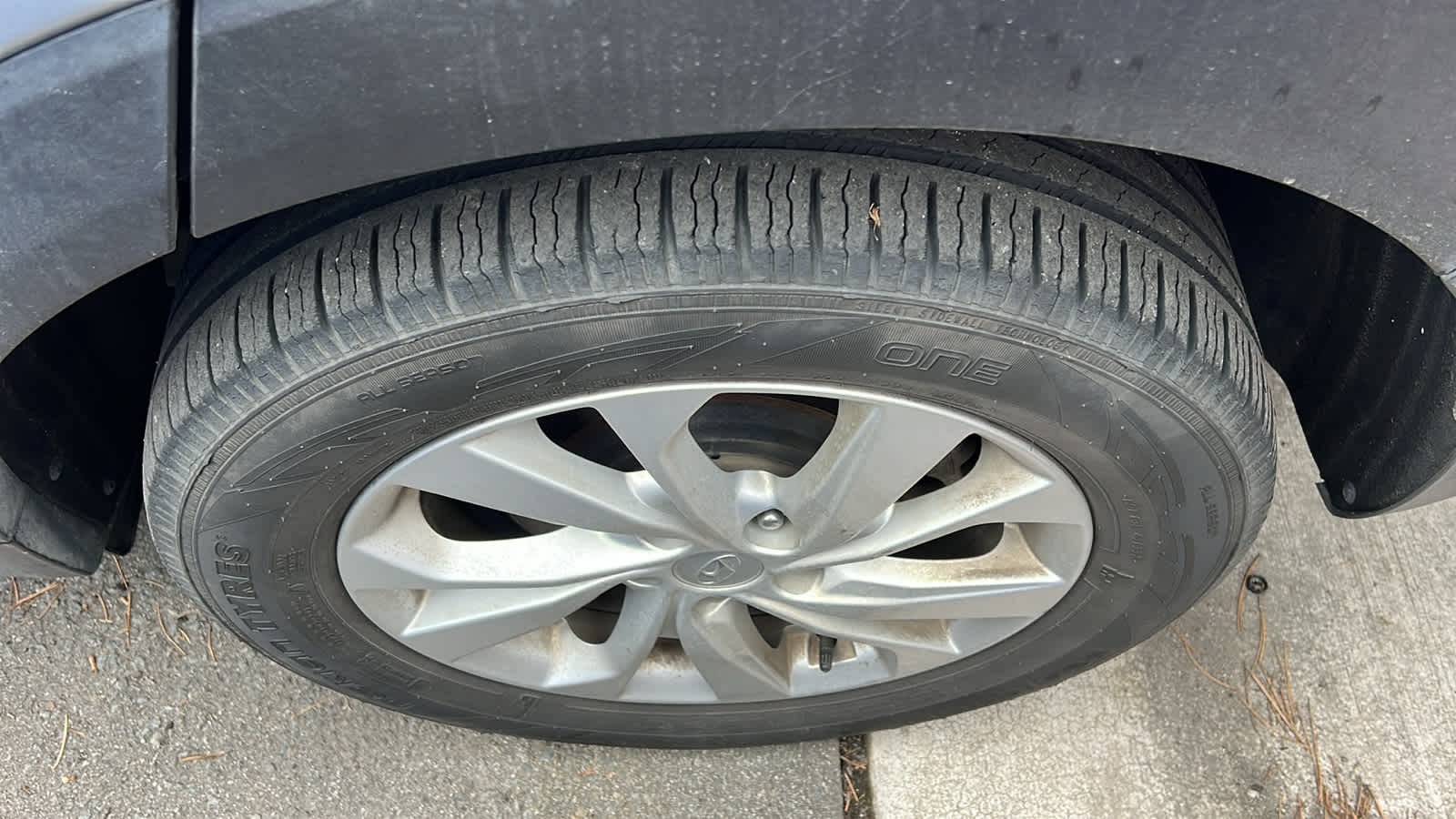 Thumbnail: 2019 Hyundai Tucson - 17