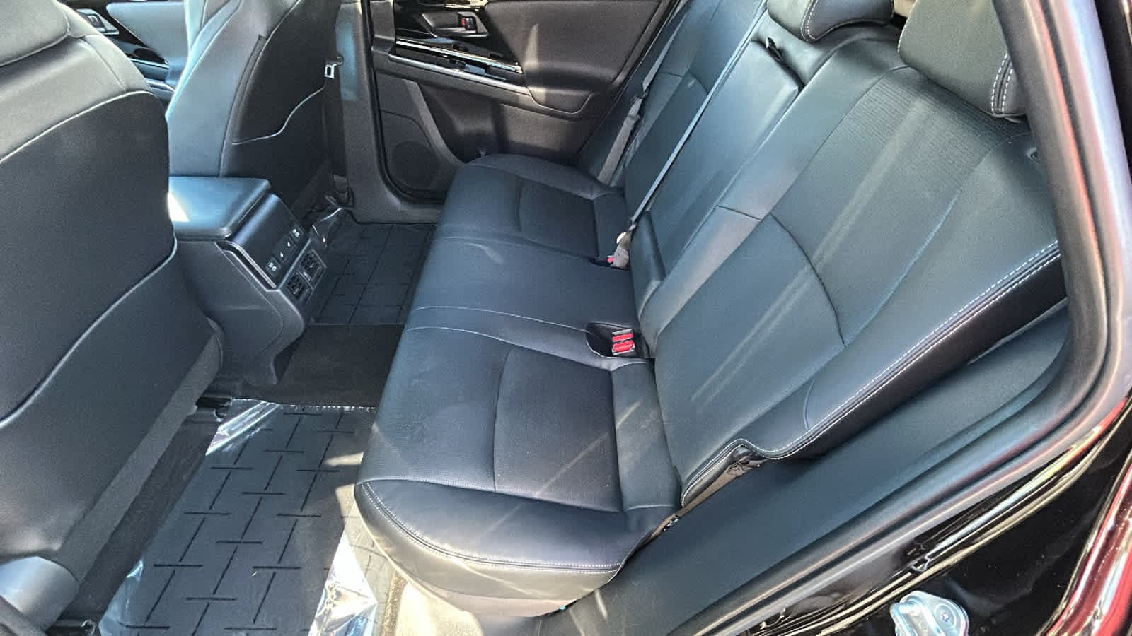 Thumbnail: 2023 Subaru Solterra - 25