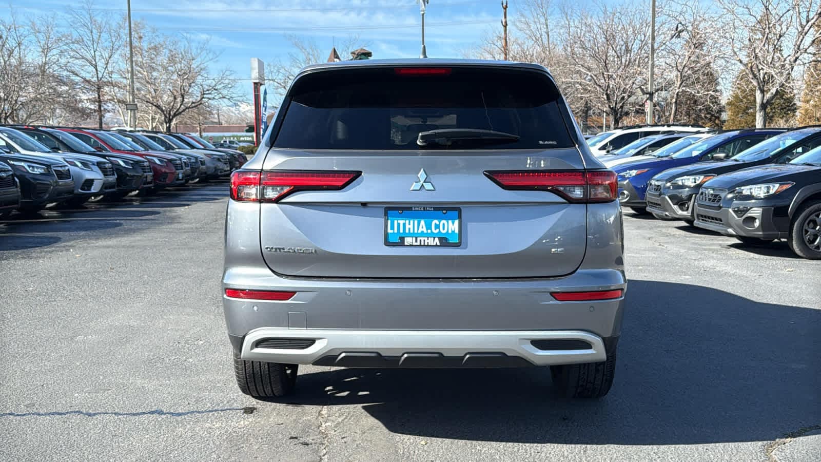 Thumbnail: 2024 Mitsubishi Outlander - 6