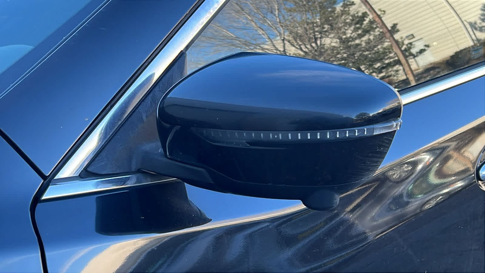 Thumbnail: 2017 Nissan Rogue - 4