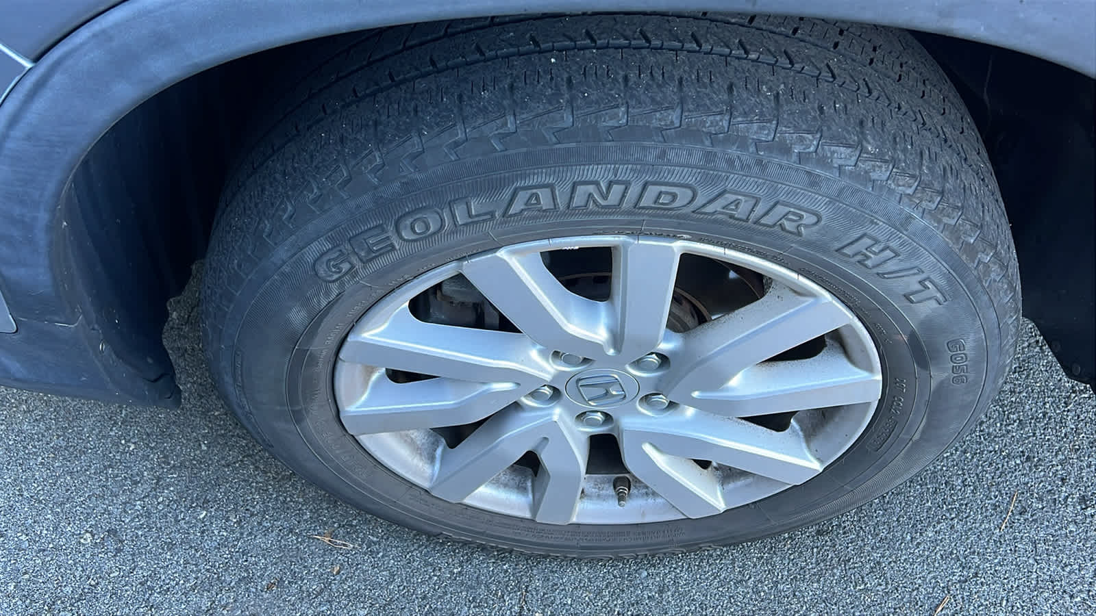 2019 Honda Pilot LX photo 3