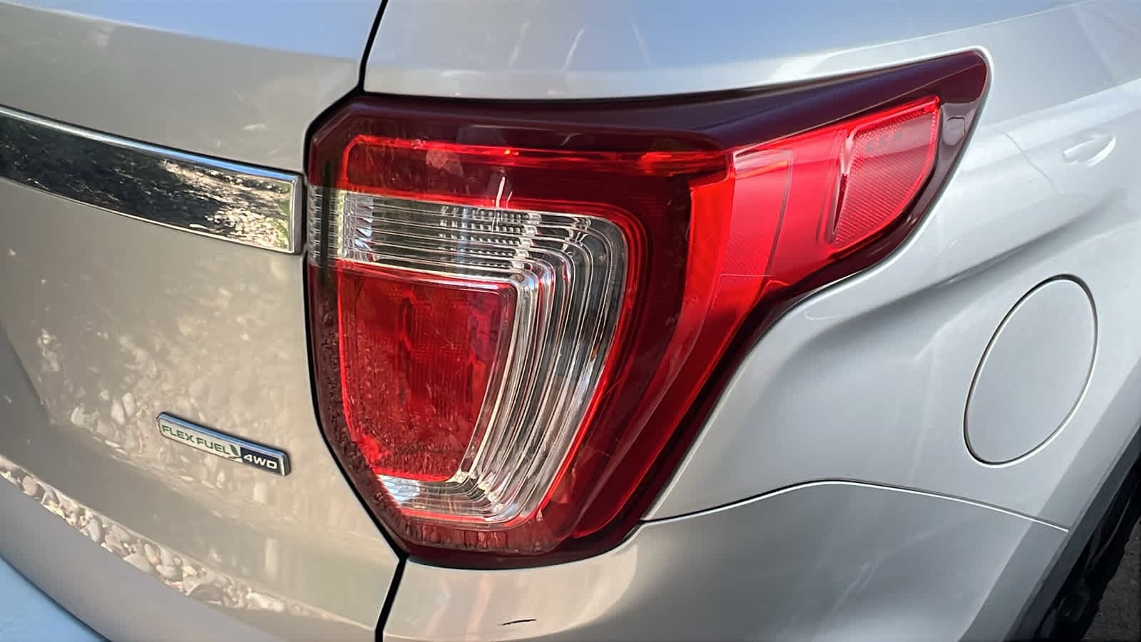 Thumbnail: 2016 Ford Explorer - 14