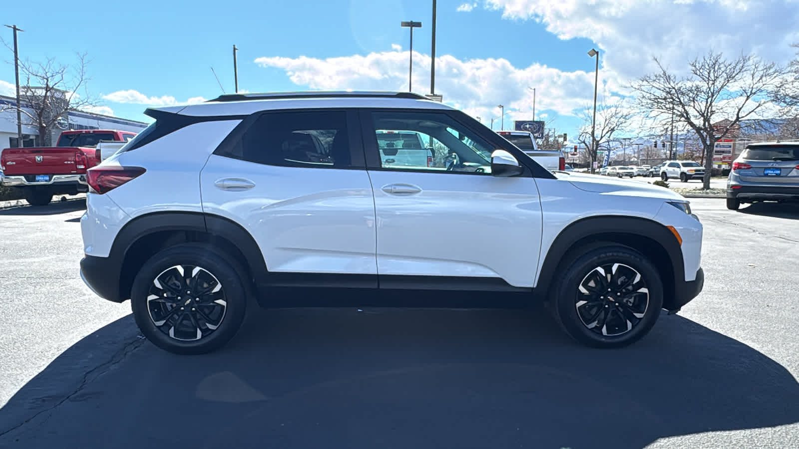 Thumbnail: 2022 Chevrolet TrailBlazer - 4