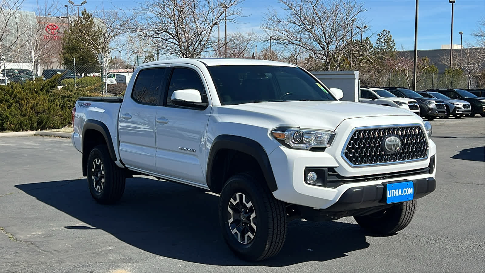 Thumbnail: 2019 Toyota Tacoma - 3