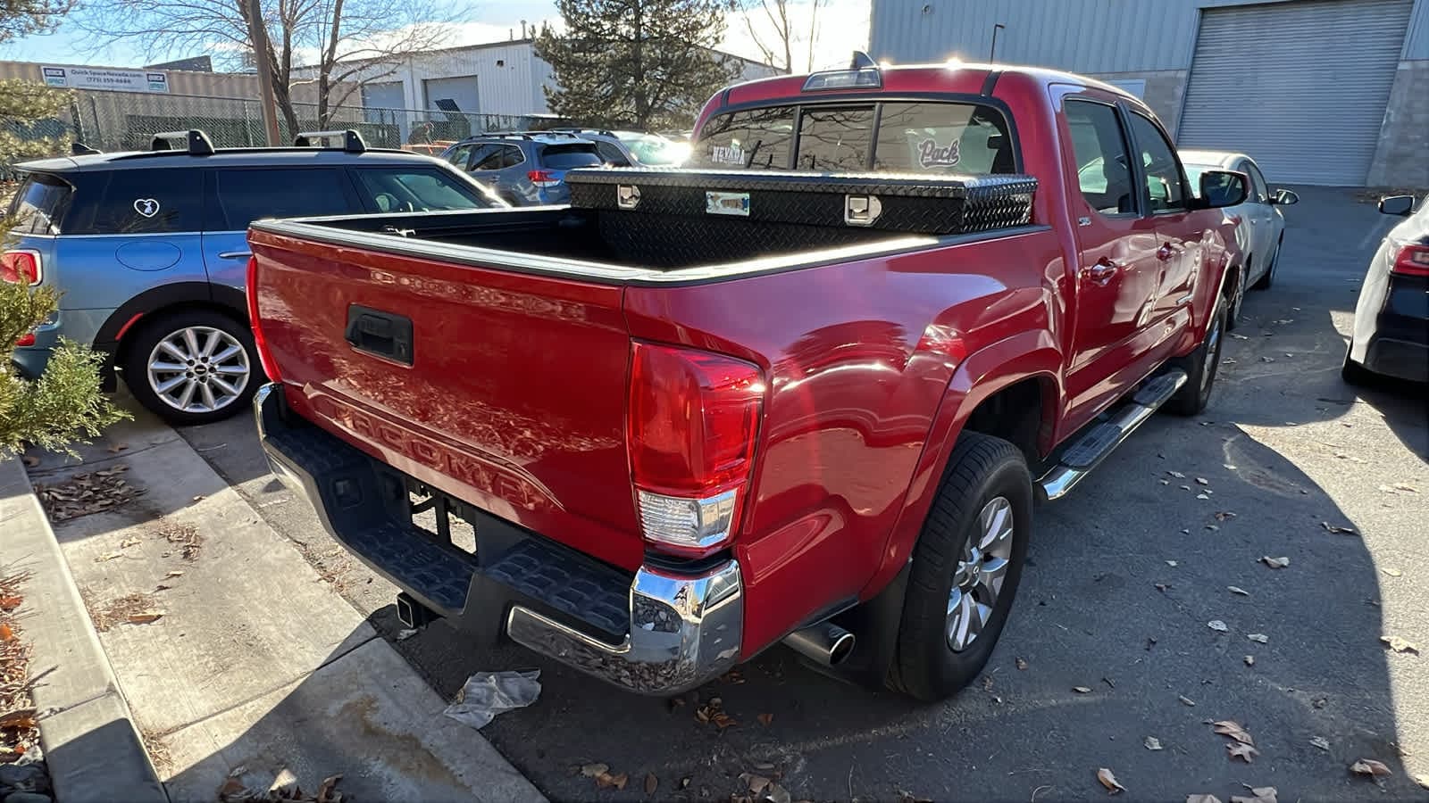 Thumbnail: 2017 Toyota Tacoma - 15