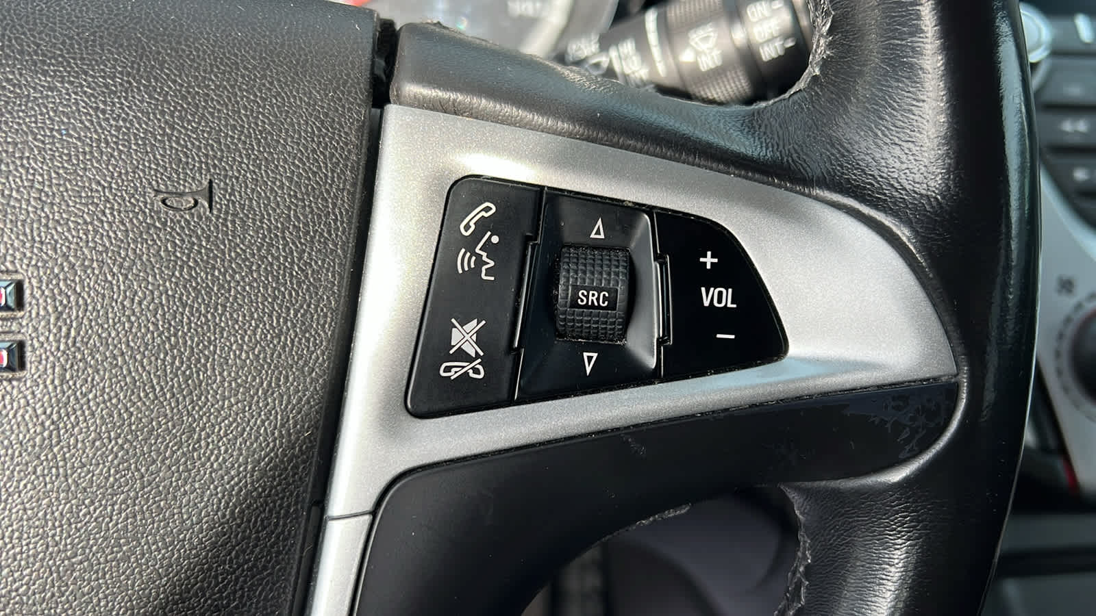 Thumbnail: 2015 GMC Terrain - 11