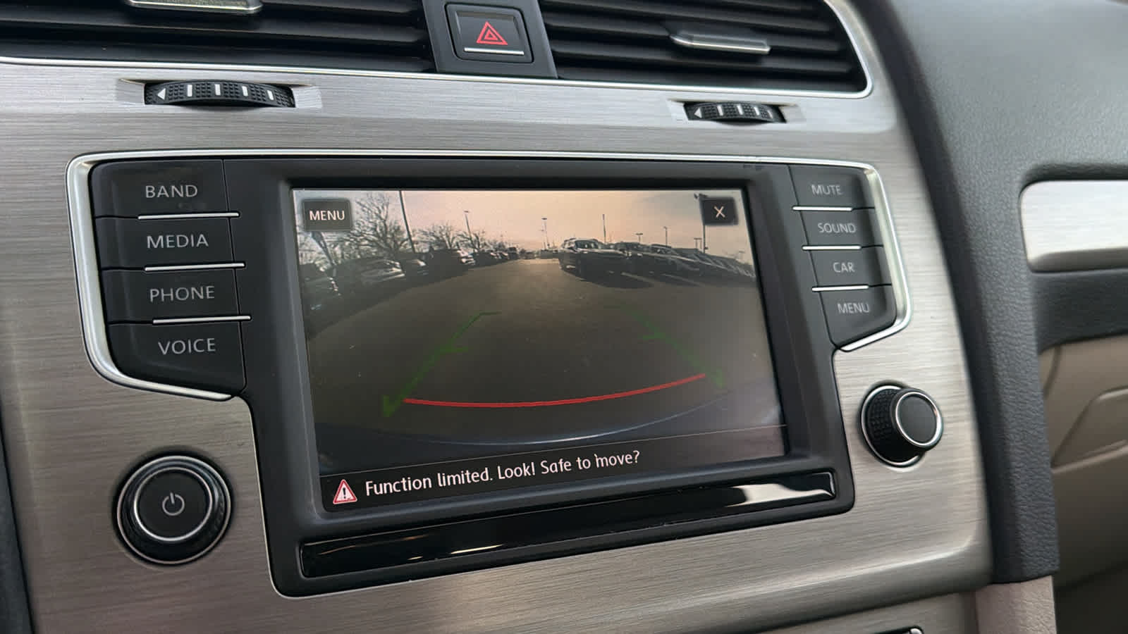 Thumbnail: 2017 Volkswagen Golf - 16