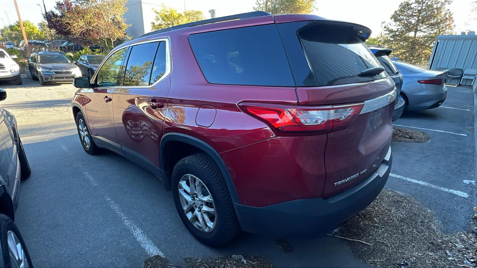 Thumbnail: 2020 Chevrolet Traverse - 14
