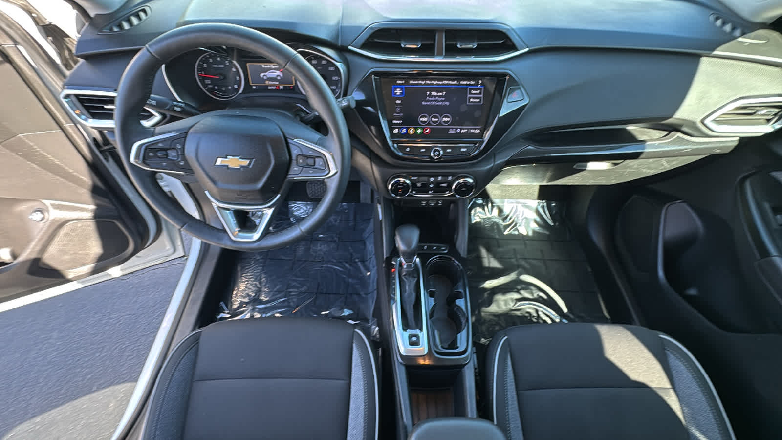 Thumbnail: 2022 Chevrolet TrailBlazer - 26