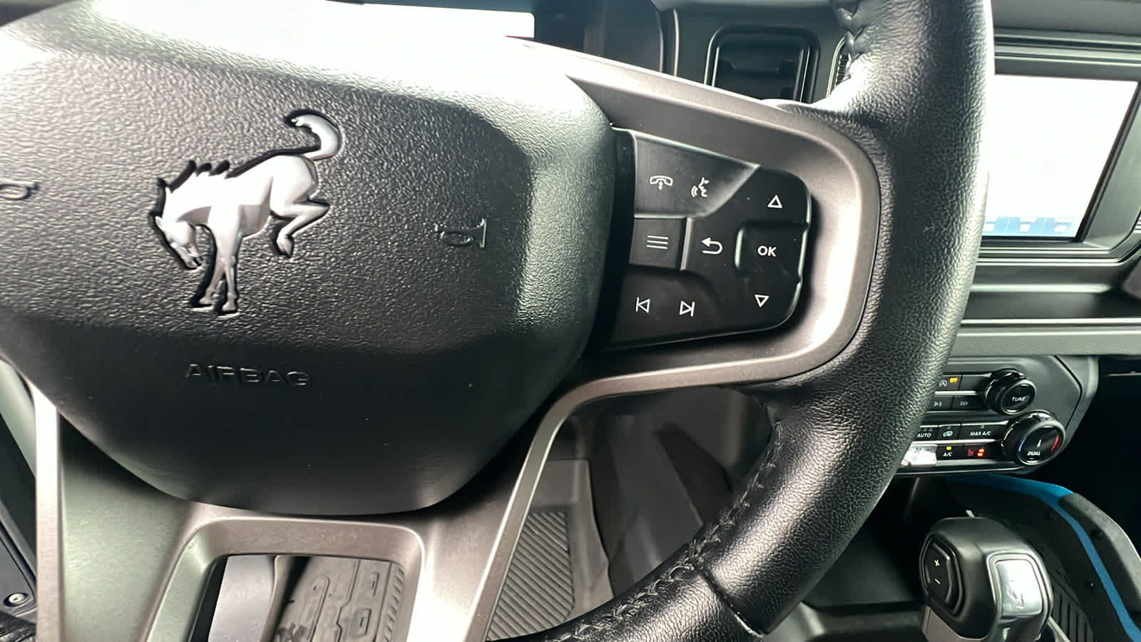 Thumbnail: 2022 Ford Bronco - 28