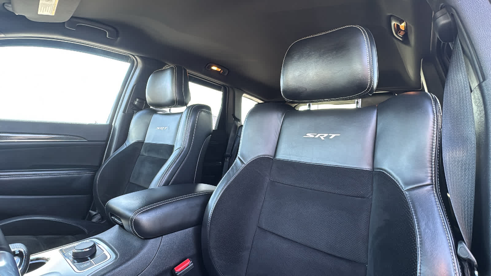 Thumbnail: 2014 Jeep Grand Cherokee - 11