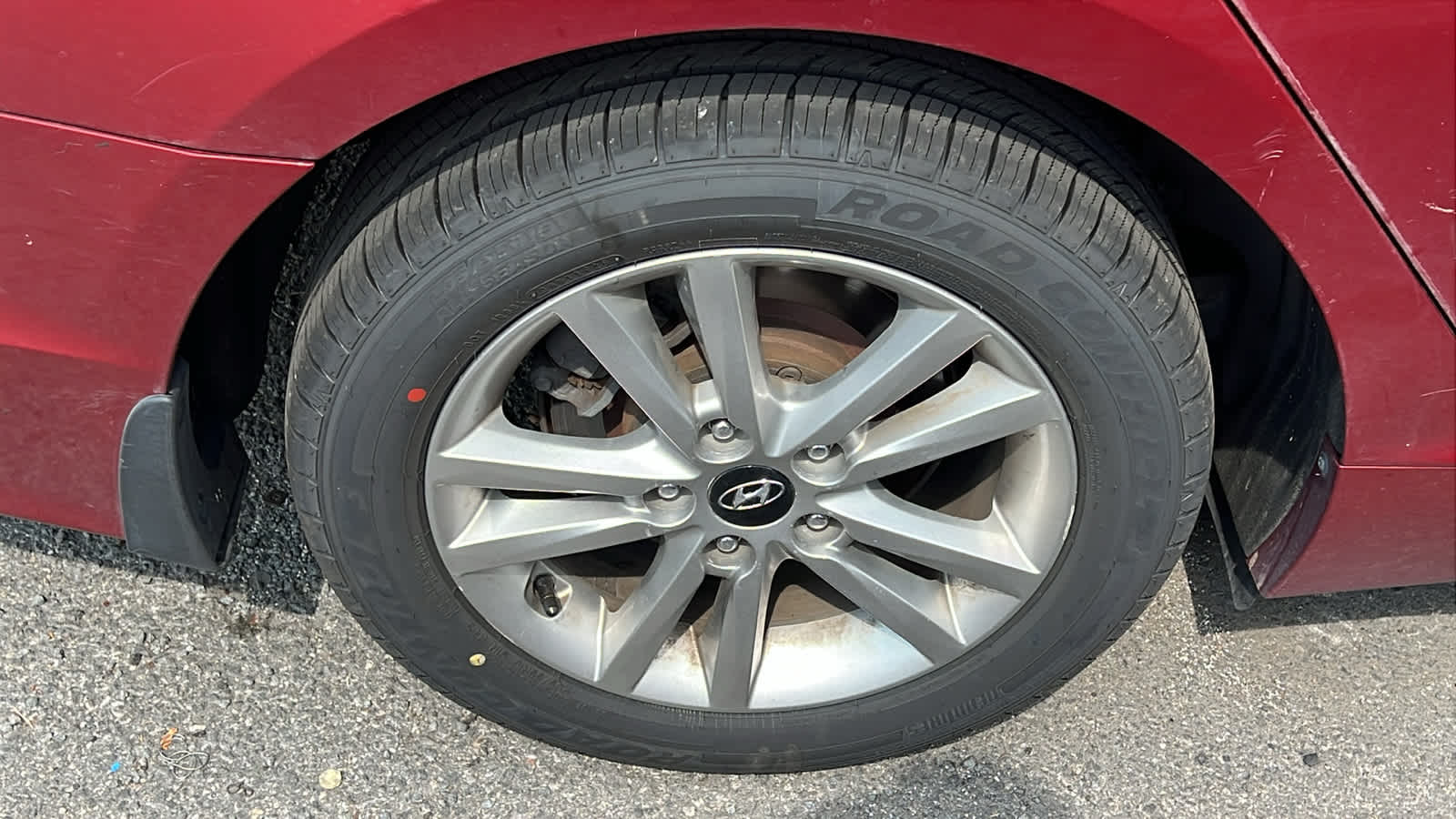 Thumbnail: 2016 Hyundai Sonata - 9