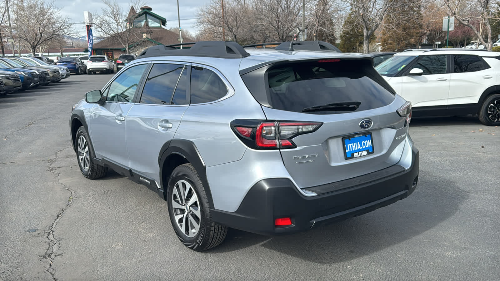 Thumbnail: 2025 Subaru Outback - 8