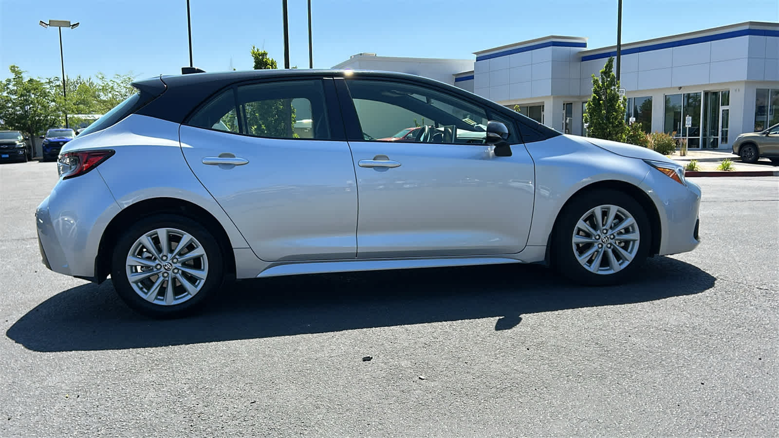 Thumbnail: 2025 Toyota Corolla - 4