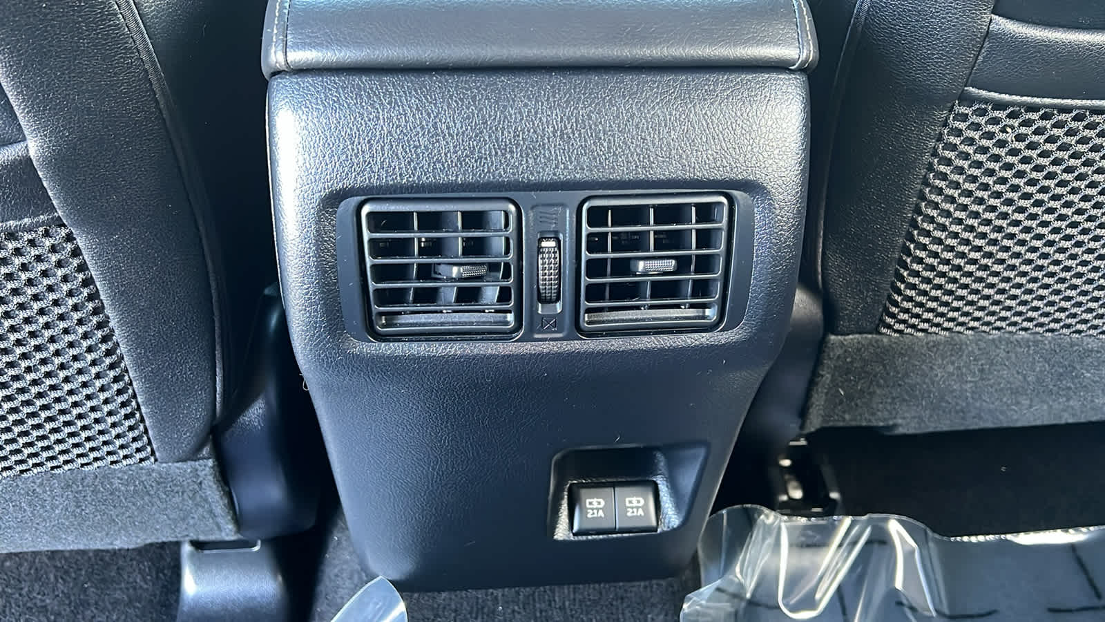 Thumbnail: 2022 Toyota 4Runner - 25