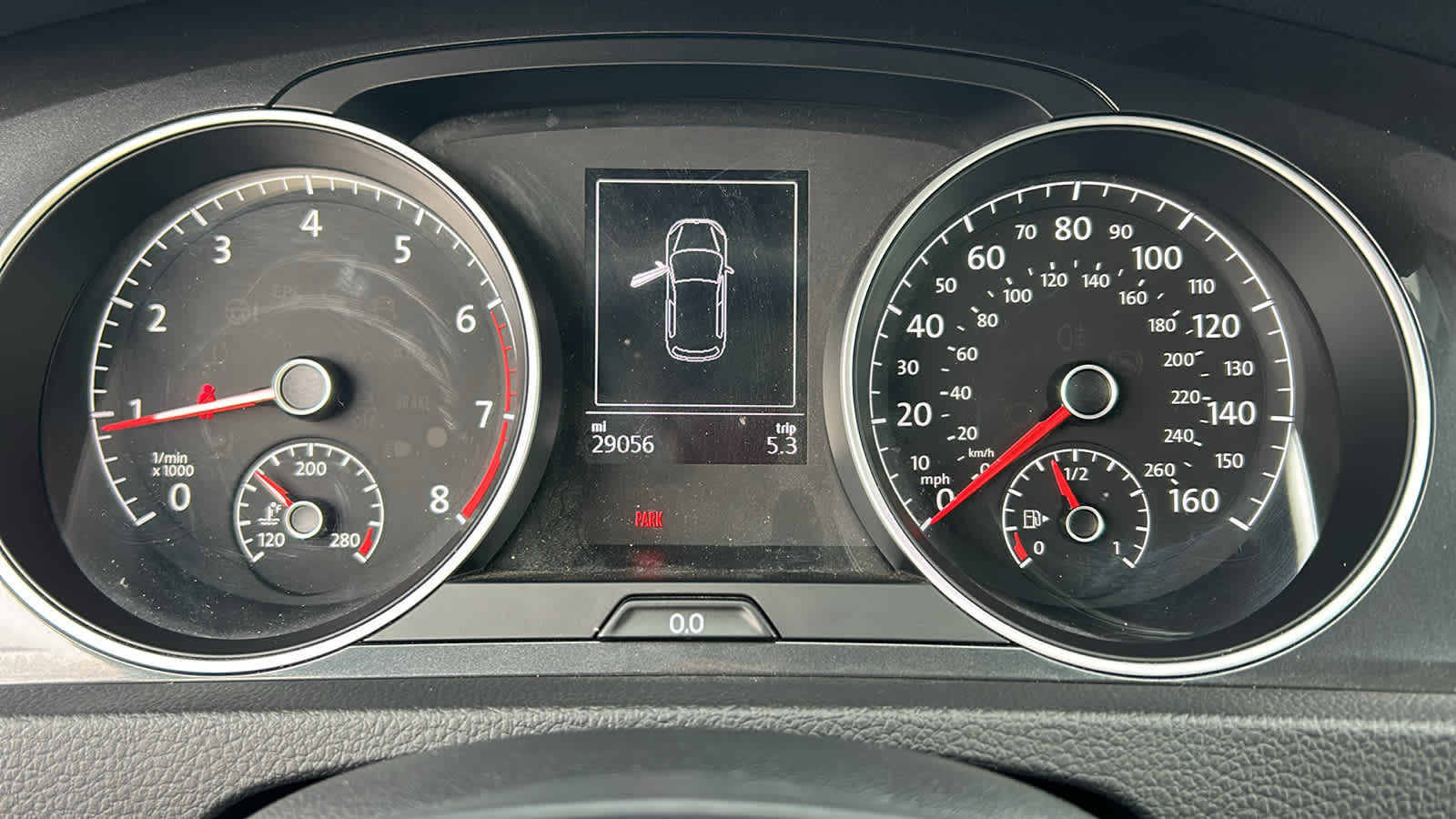 Thumbnail: 2020 Volkswagen Golf - 21