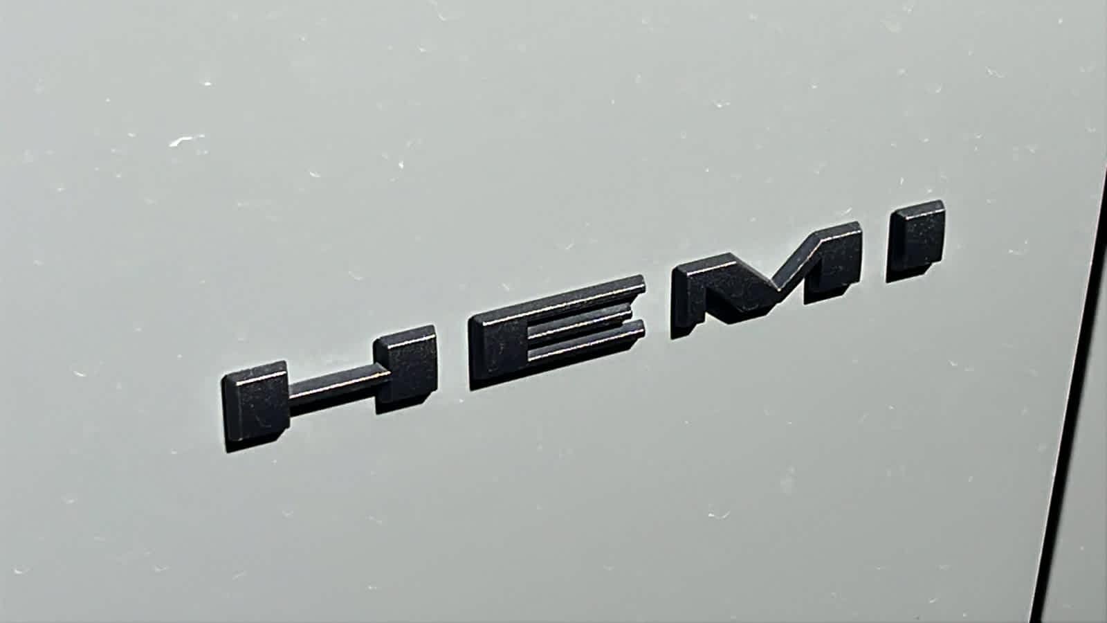Thumbnail: 2022 Dodge Durango - 16