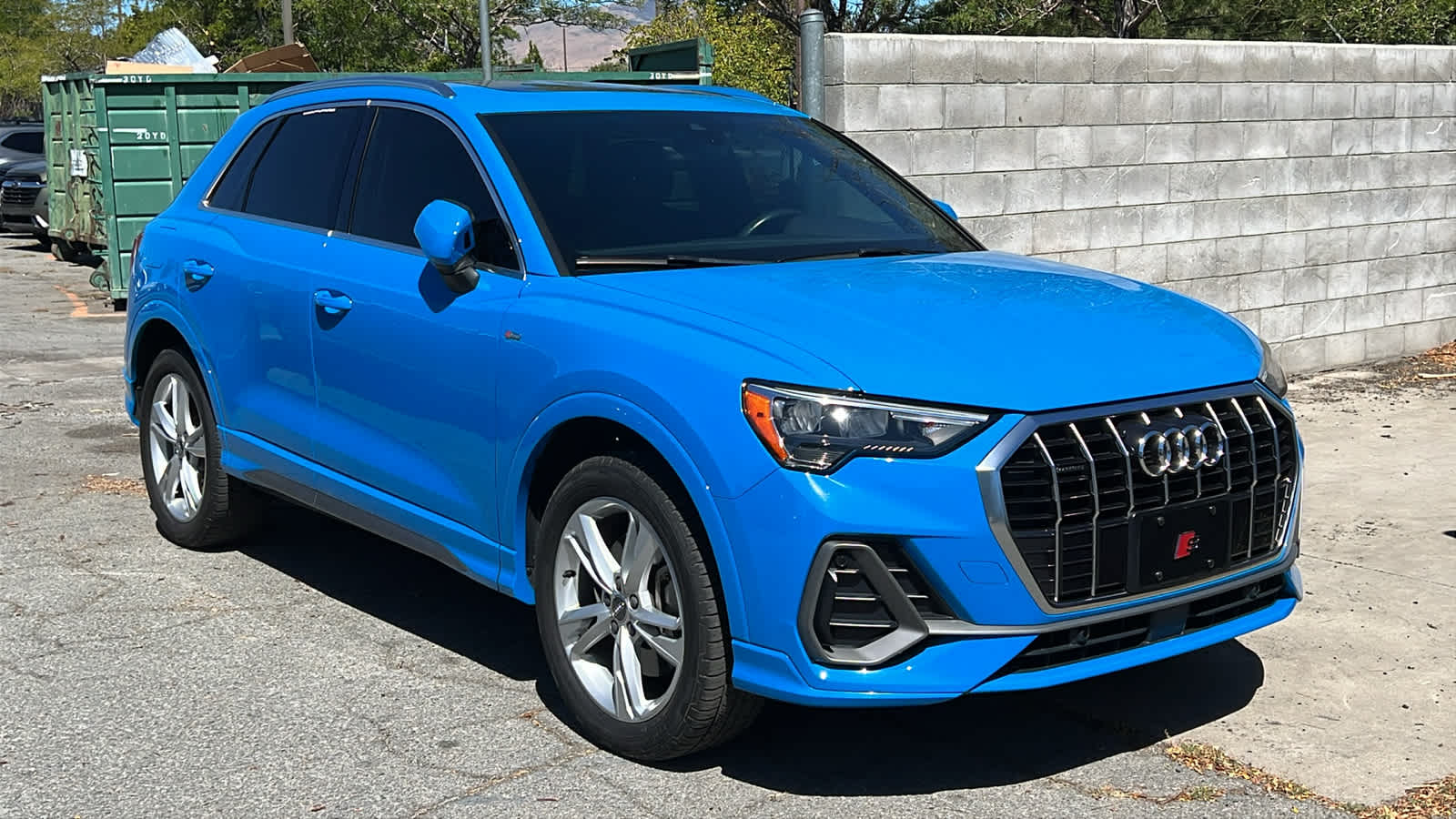 Thumbnail: 2020 Audi Q3 - 3