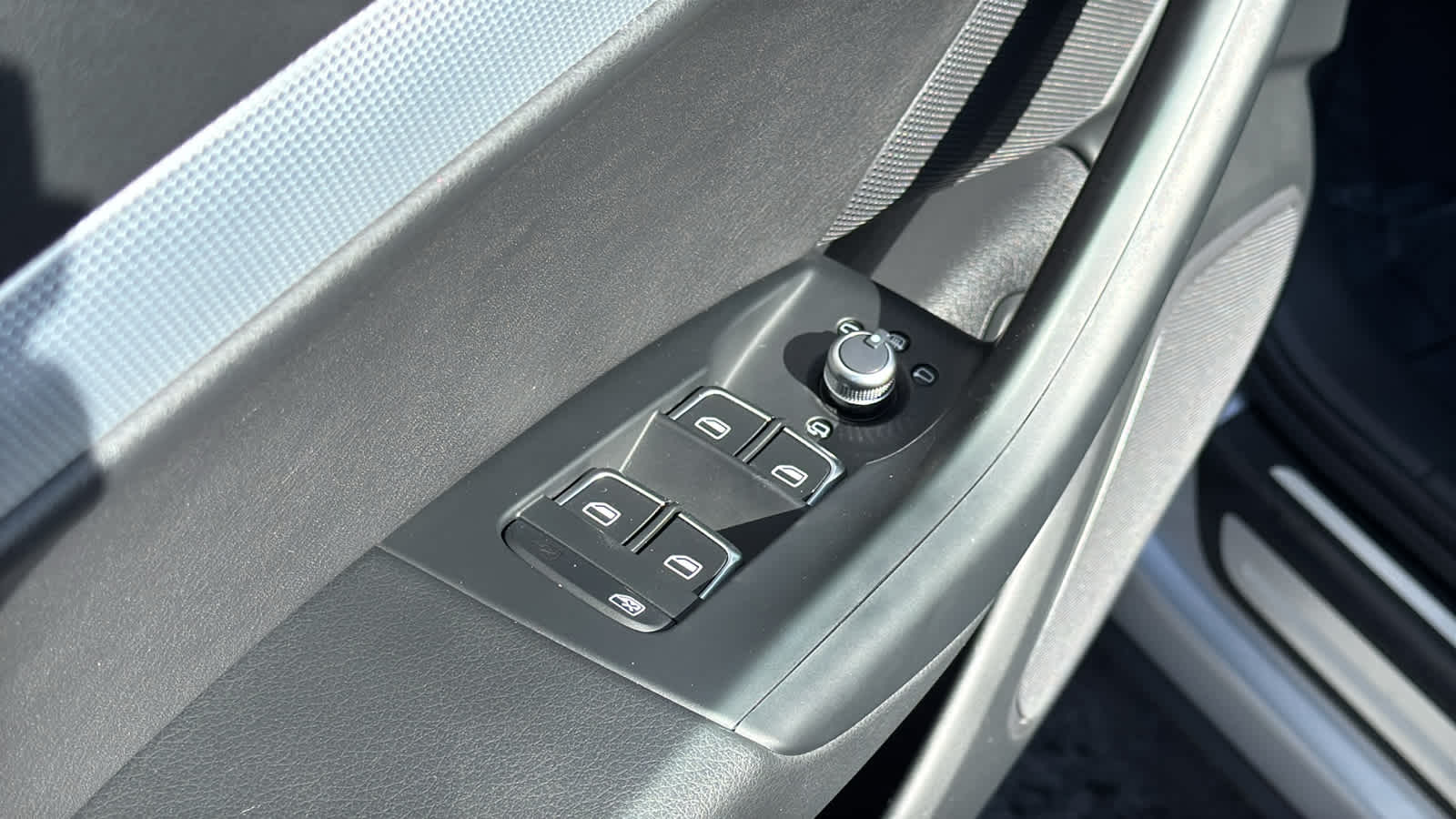 Thumbnail: 2018 Audi Q3 - 22