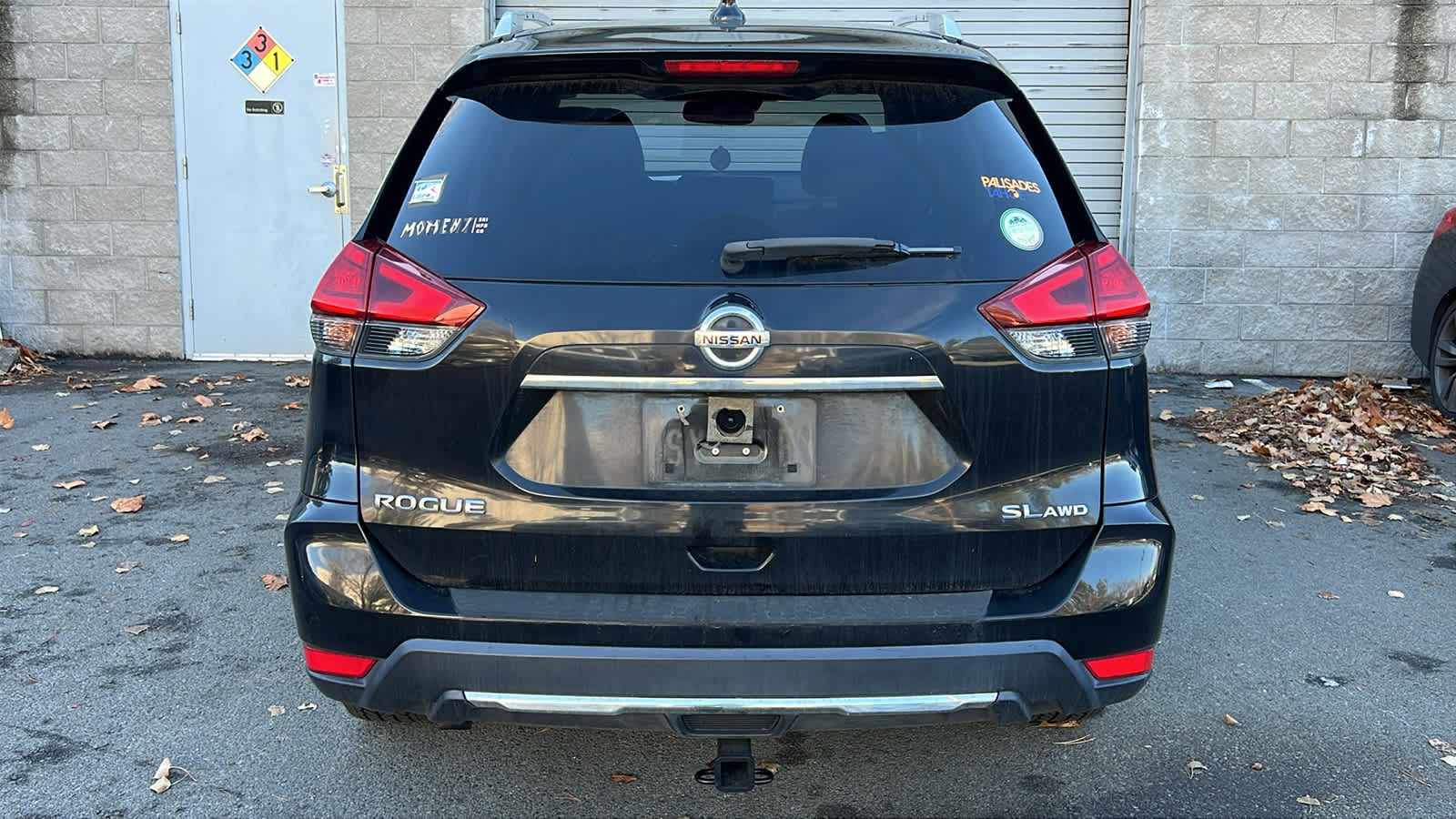 Thumbnail: 2017 Nissan Rogue - 10