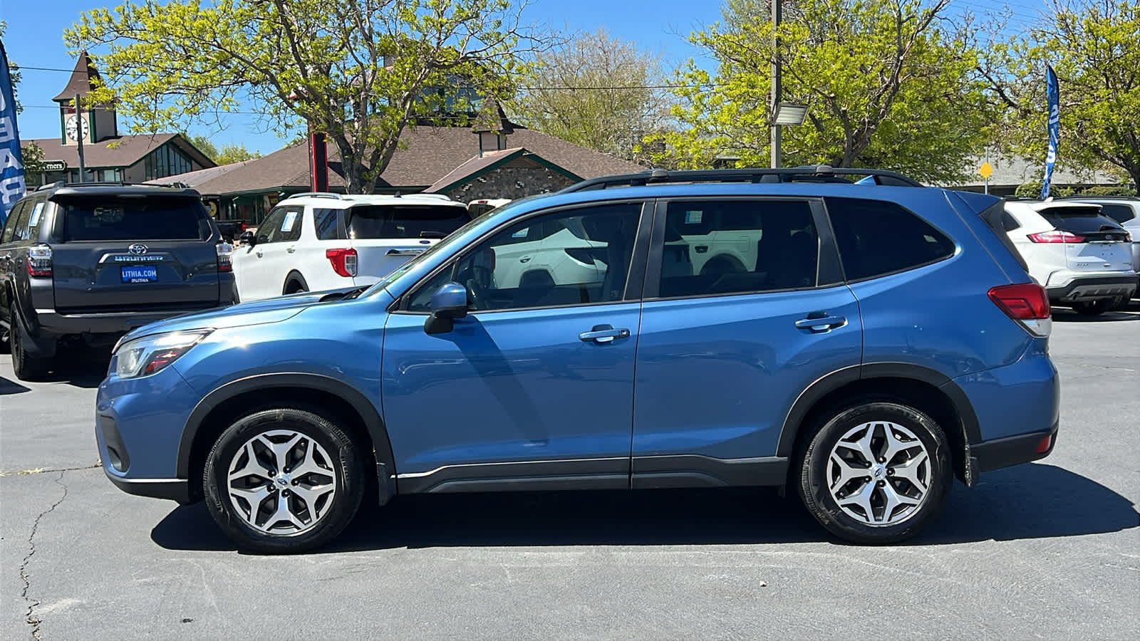 Thumbnail: 2020 Subaru Forester - 8