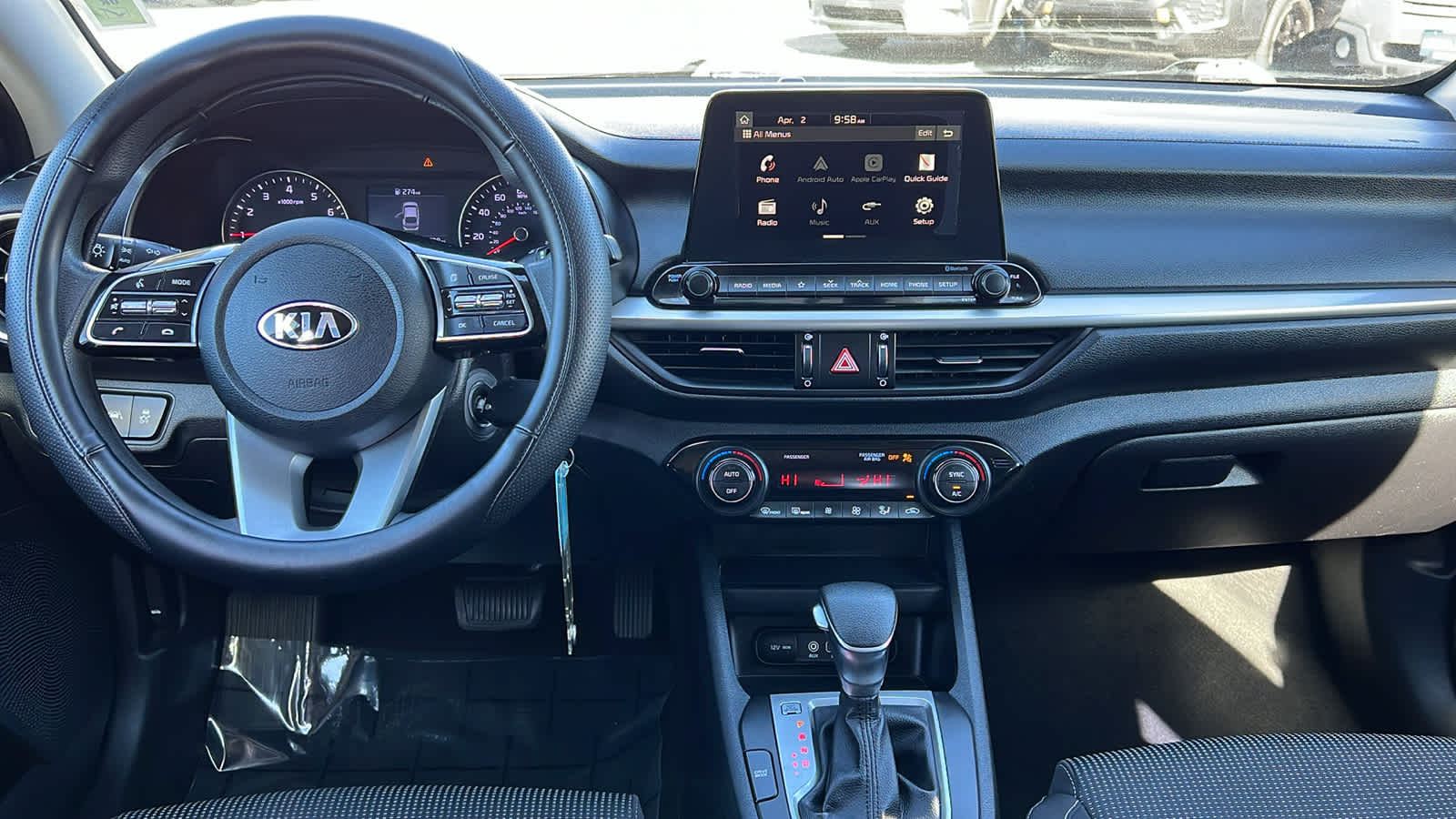 Thumbnail: 2019 Kia Forte - 26